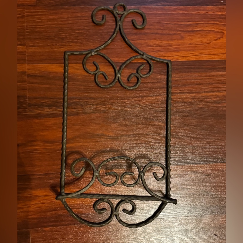 Elegant Bronze/Brown Wrought Iron Wall Decor